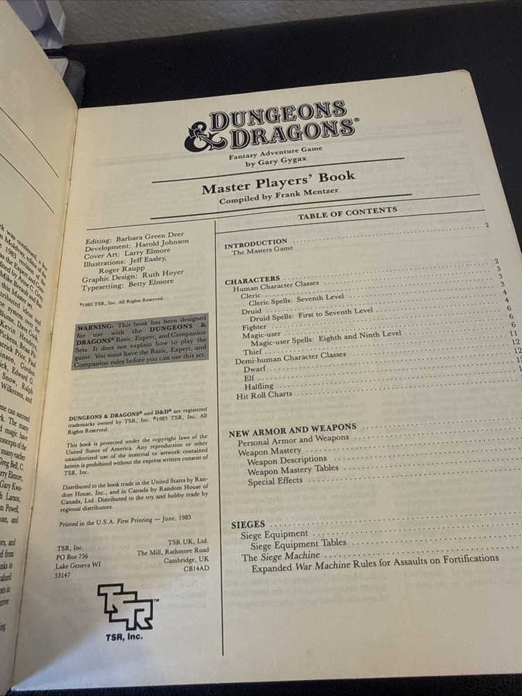 D&D - Dungeons & Dragons Master DM's and Master Players Books
