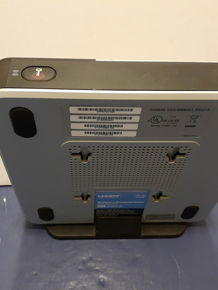 AS IS LinkSys WRTU54G-TM Wireless Router *missing Antenna.*