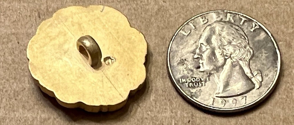 Very Unique Gold Realistic LEAF w BEETLE Or BUG Plastic Button 1” Very Nice