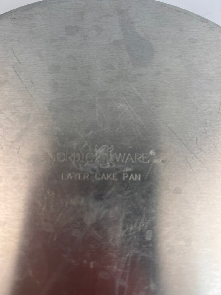 Vintage 5 Piece Miscellaneous Baking Set