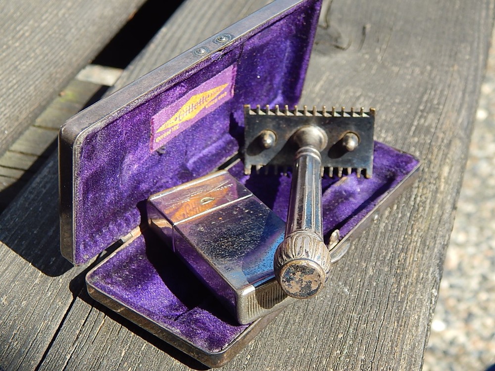 Vintage Gillette ABC pocket set