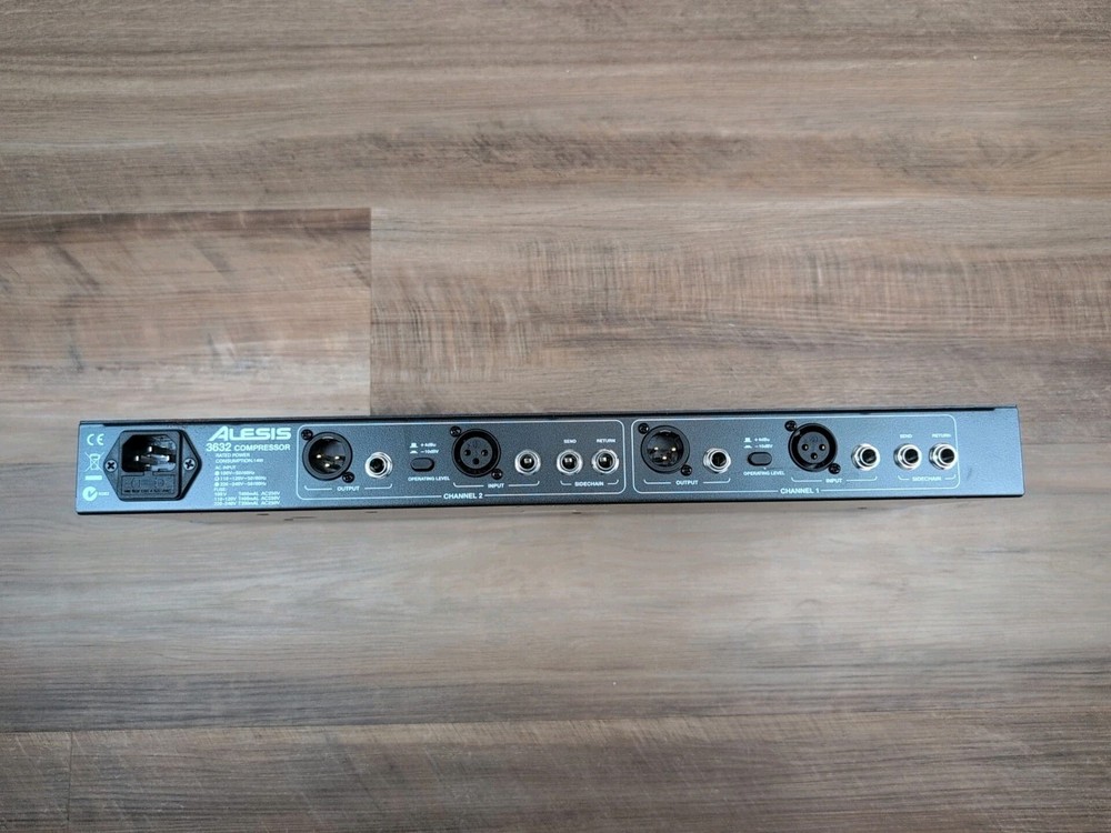 Alesis 3632 Dual Channel Compressor Limiter Gate Rack Mount