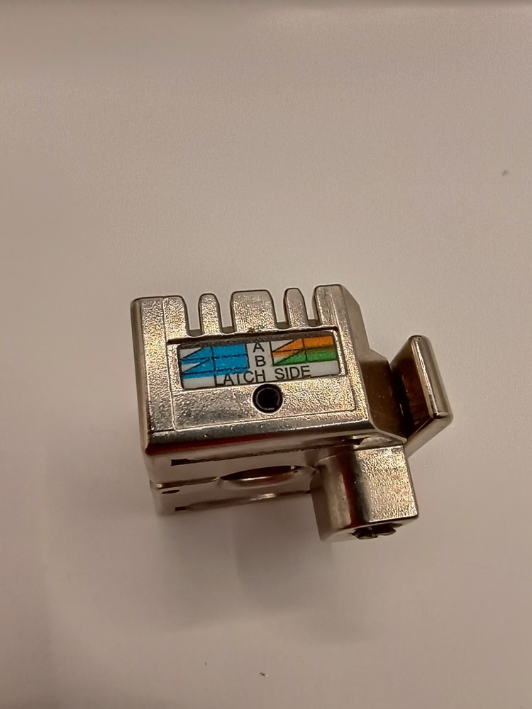 AMP / Tyco Stripping/Cutting Networking Tool w/Case & Lacing Module 1673956-