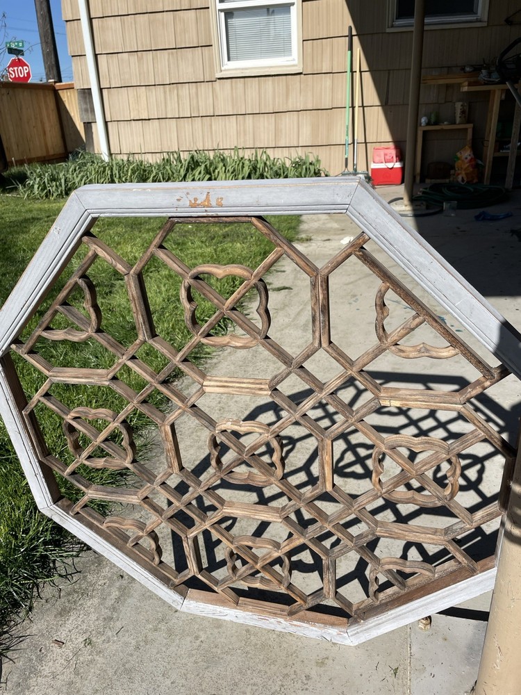 Chinese Natural Wood Octagonal Flower Geometric Pattern Wall Panel