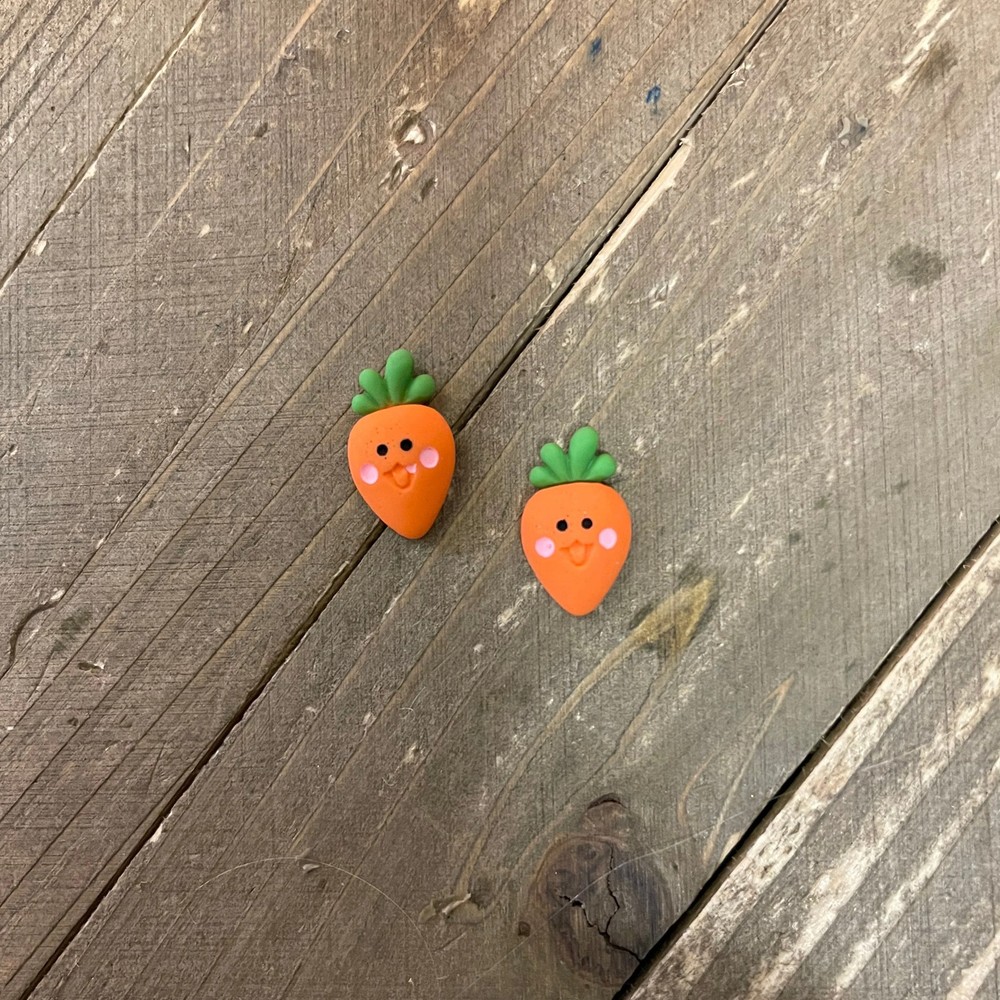Smiling Carrots Stud Earrings