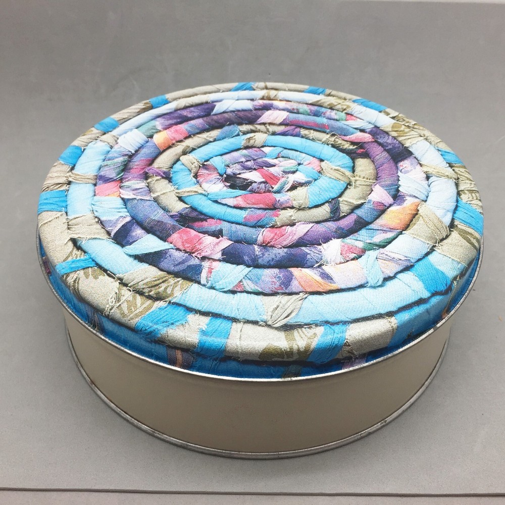 Fruit Cake Candy Cookie Button Storage Tin 7.25" Lithograph Top Coiled Rag Rug