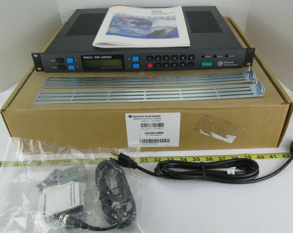 New GI General Instrument Magnitude SR-3200 Commercial Receiver Decoder w Manual