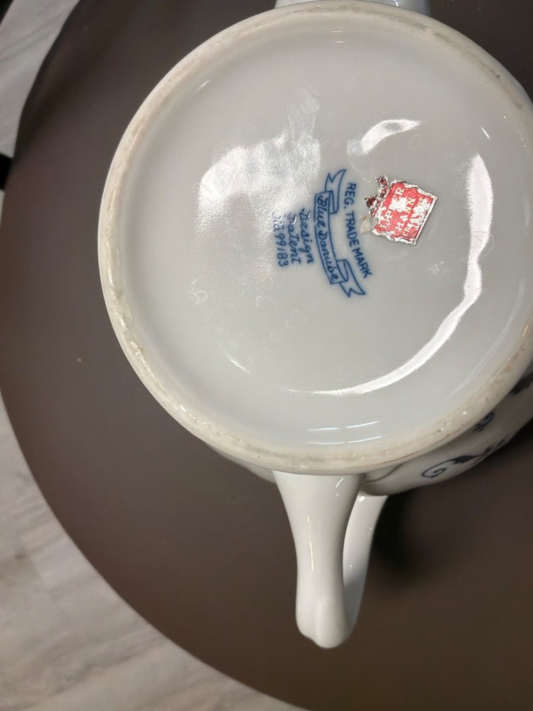 Blue Danube Teapot Tea Server Blue Onion blue and white