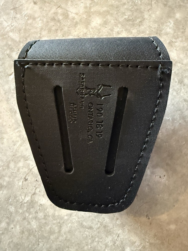 Safariland Tactical Handcuff Case 190