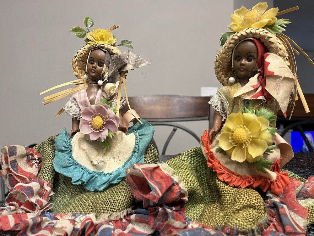 2 Pears craft dolls. Sleeping Eyes Dolls.