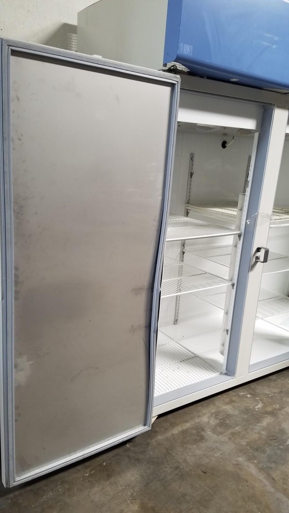 Thermo Lab Refrigerator Triple Solid Door | Laboratory Storage