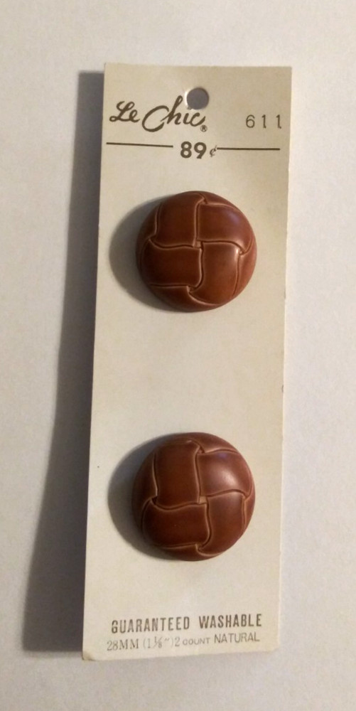 Le Chic Buttons #611 Brown Size 28mm (1 1/8")