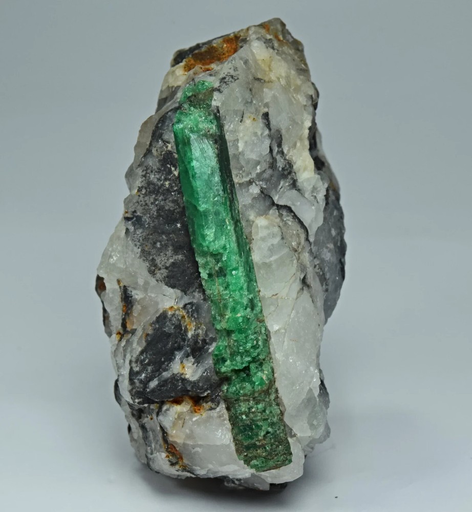 Natural 38mm Long Emerald Crystal On Quartz Matrix 67 Gram
