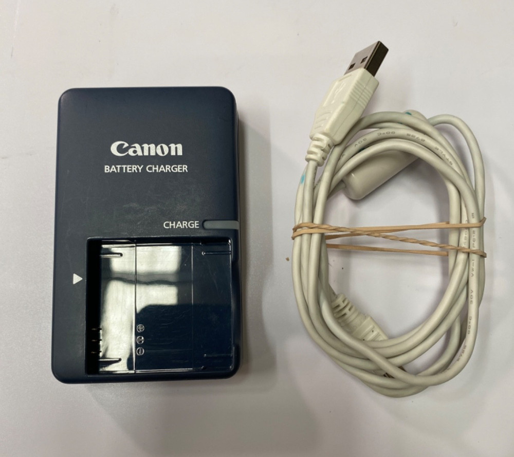 Canon PowerShot Digital ELPH SD780 IS 12.1 MP Compact Camera Bundle *WORKING