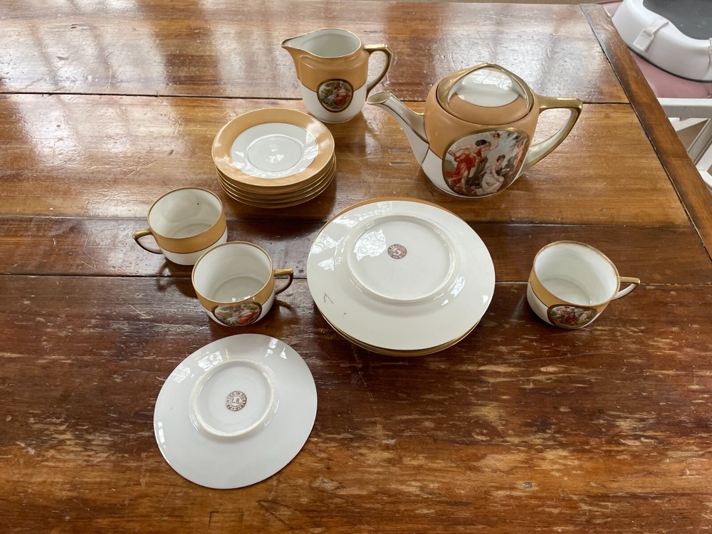 Tea set vintage. Painted in Austria