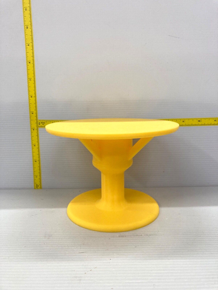 Small Spinning Cake Decorating Table