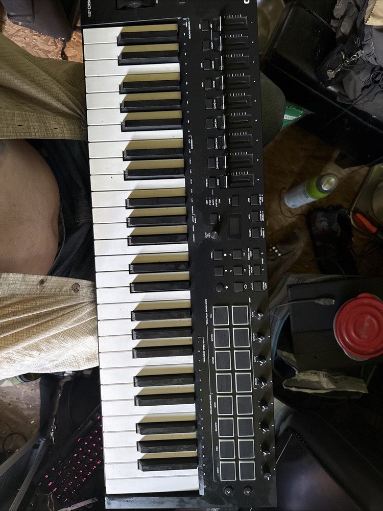 M-Audio Oxygen Pro 49-Key Keyboard Controller Power Source Not Included