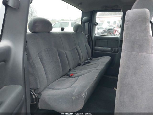 SILVRDO25 2002 Glove Box 4972520