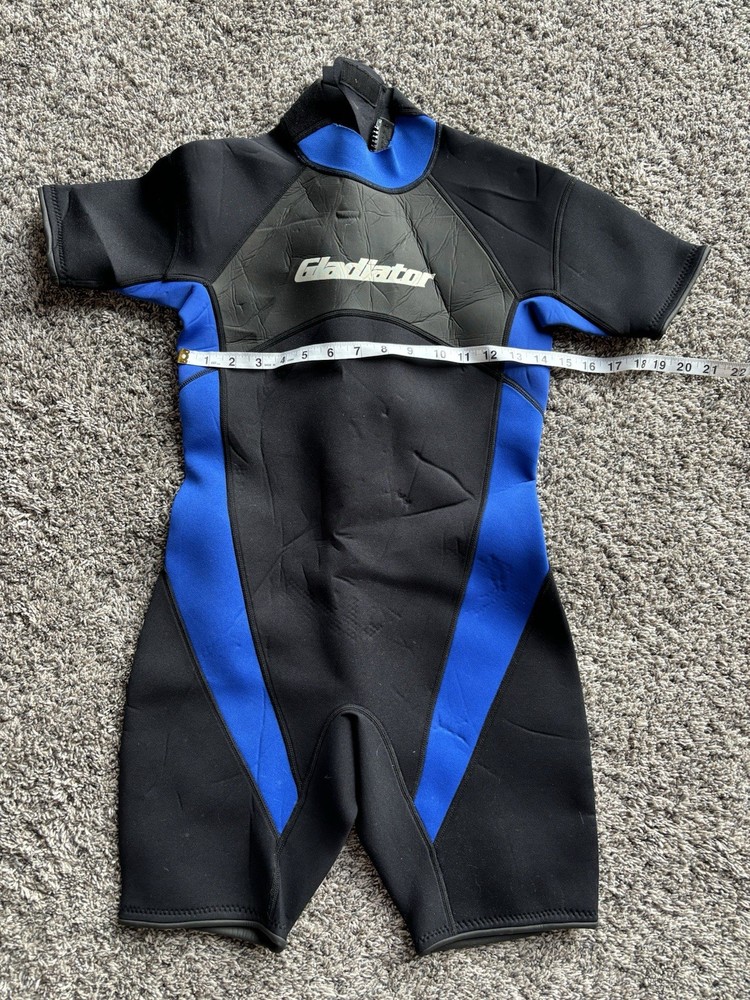 2 Youth Wet Suites Gladiator Black Blue Size 12&14 Stretch