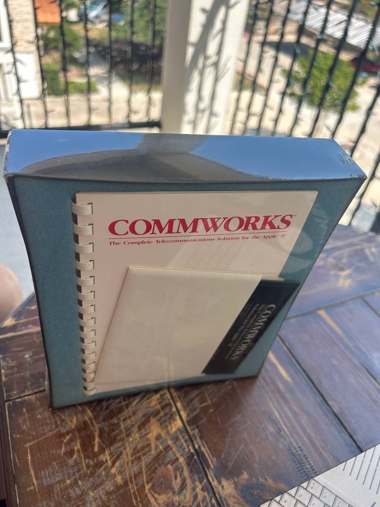 COMMWORKS PBI software Apple II Macintosh. Tlecommunications Solution 1986 year