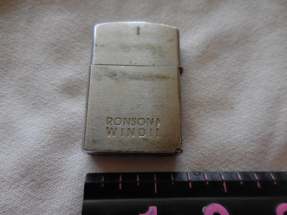 USED SILVER RONSON WIND 11 LIGHTER MADE IN CHINA.