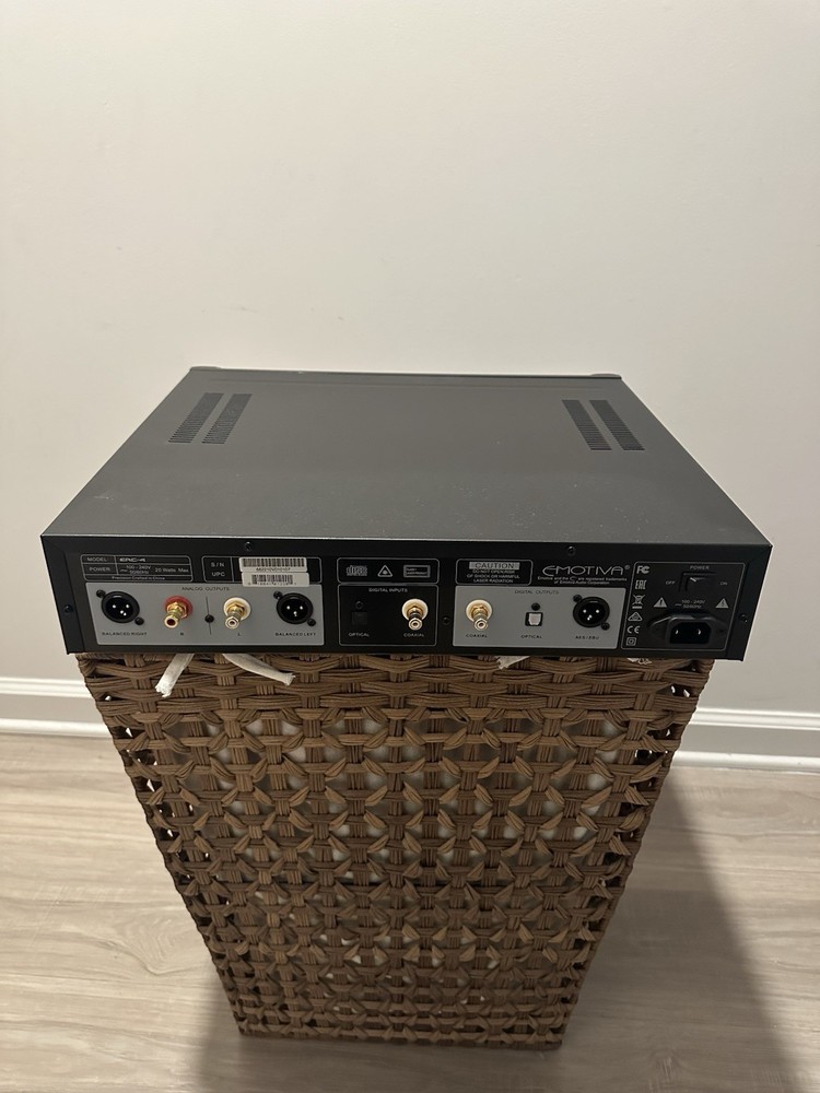 Emotiva ERC-4 Differential Reference CD Player 1-CD Capacity CD Format