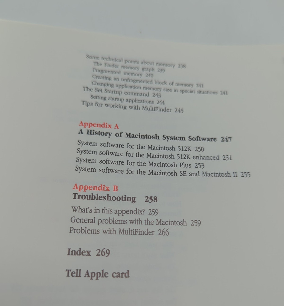 Apple Macintosh System Software User's Guide Version 6.0 - 1988