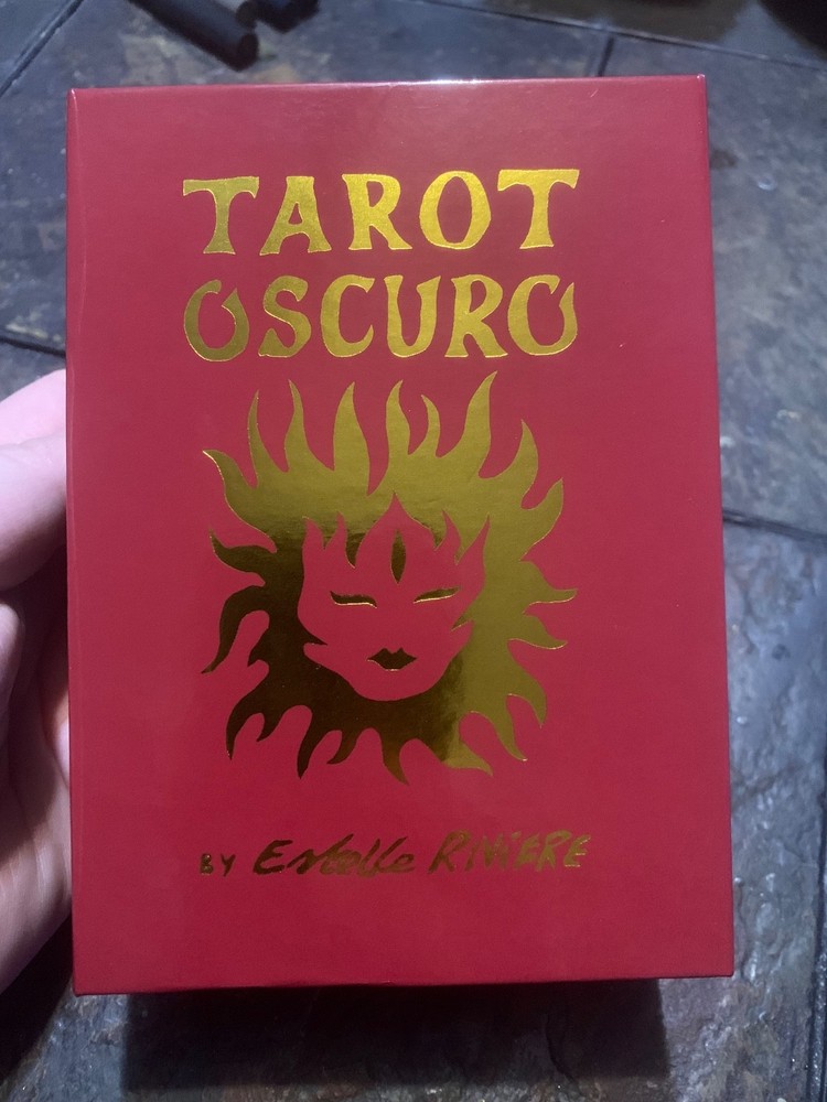 Tarot Oscuro by Estelle Riviere