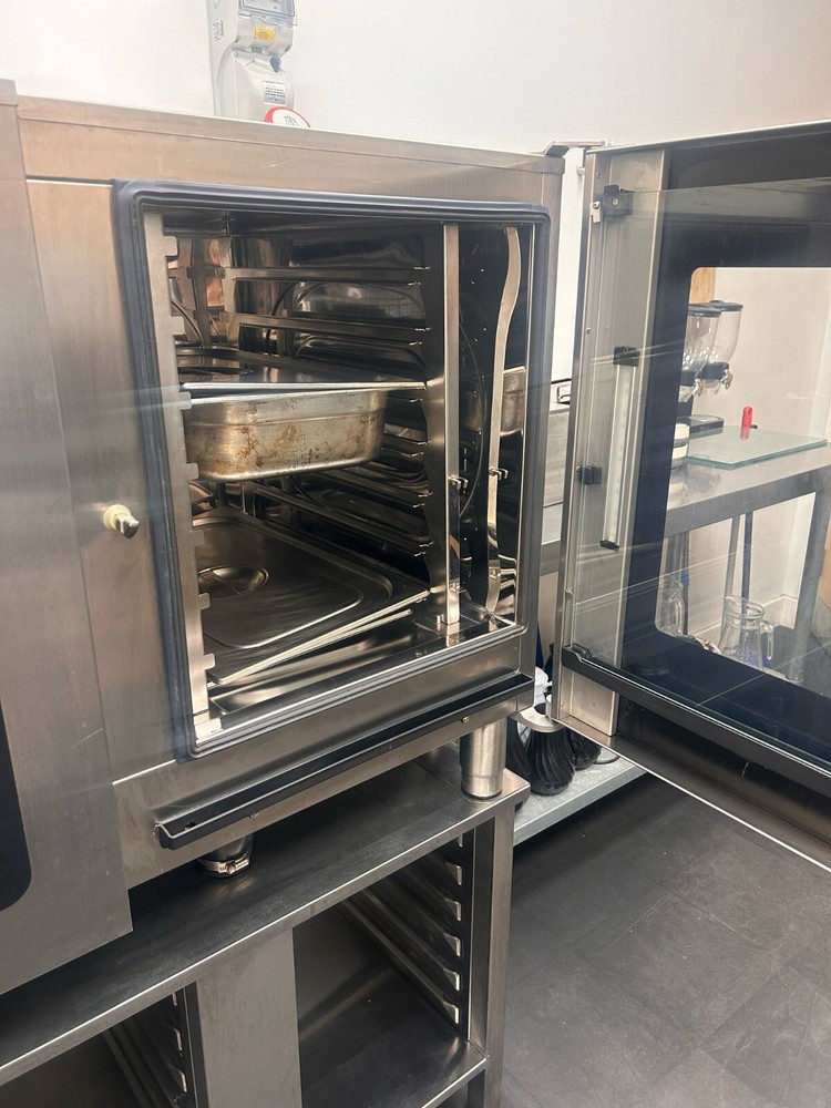 CONVOTHERM MAXX ELECTRIC 6-GRID COMBI OVEN (3PHASE) STAND WITH SHELF RAILS