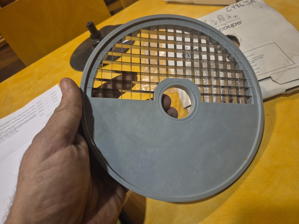 Robot Couoe Dicing Grid 3/8"