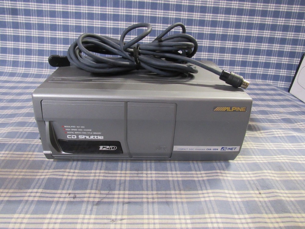 Alpine CD Shuttle 12 Disc CHA-1204 (Please Read Powers On) FAST FREE SHIPPING.