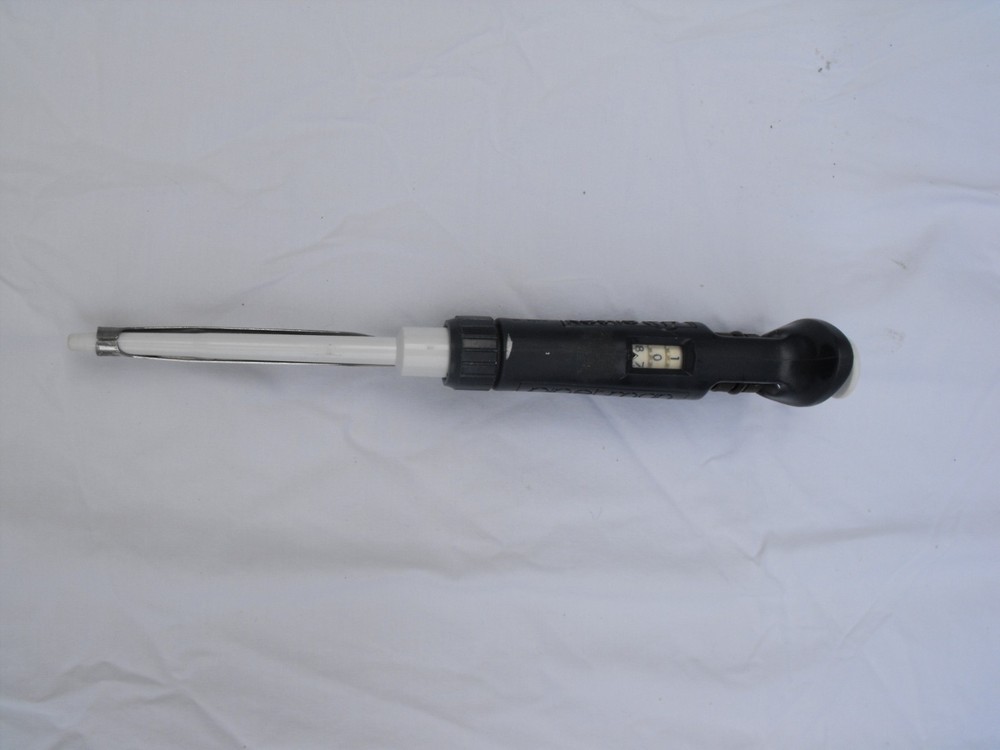 Gilson Pipetman P 200 Pipette