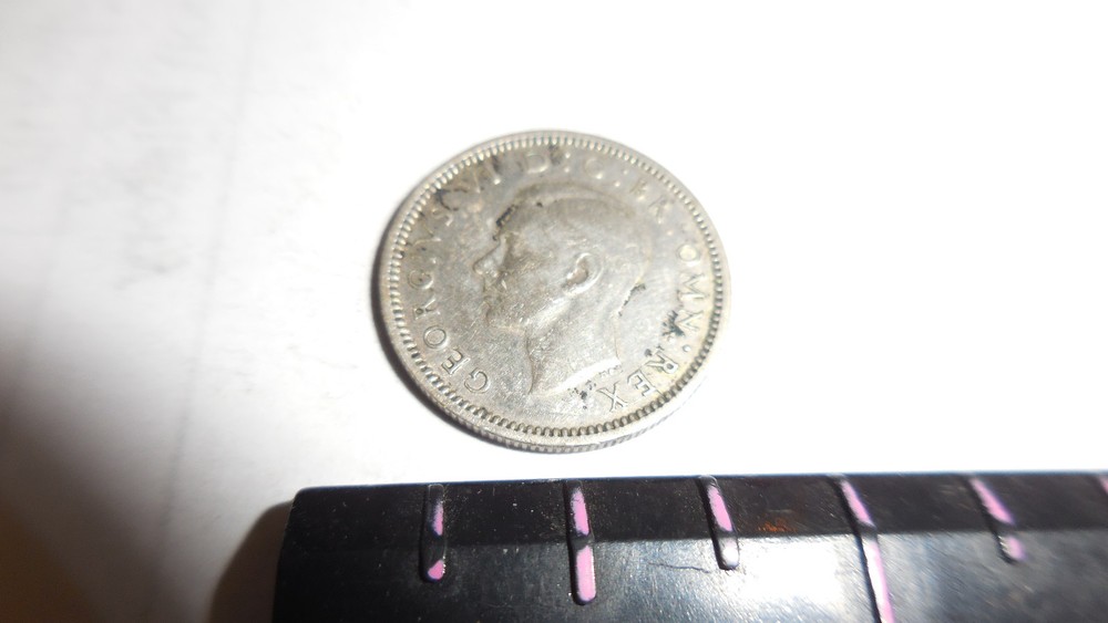 1944 GREAT BRITAIN SILVER SIX PENCE VERY NICE