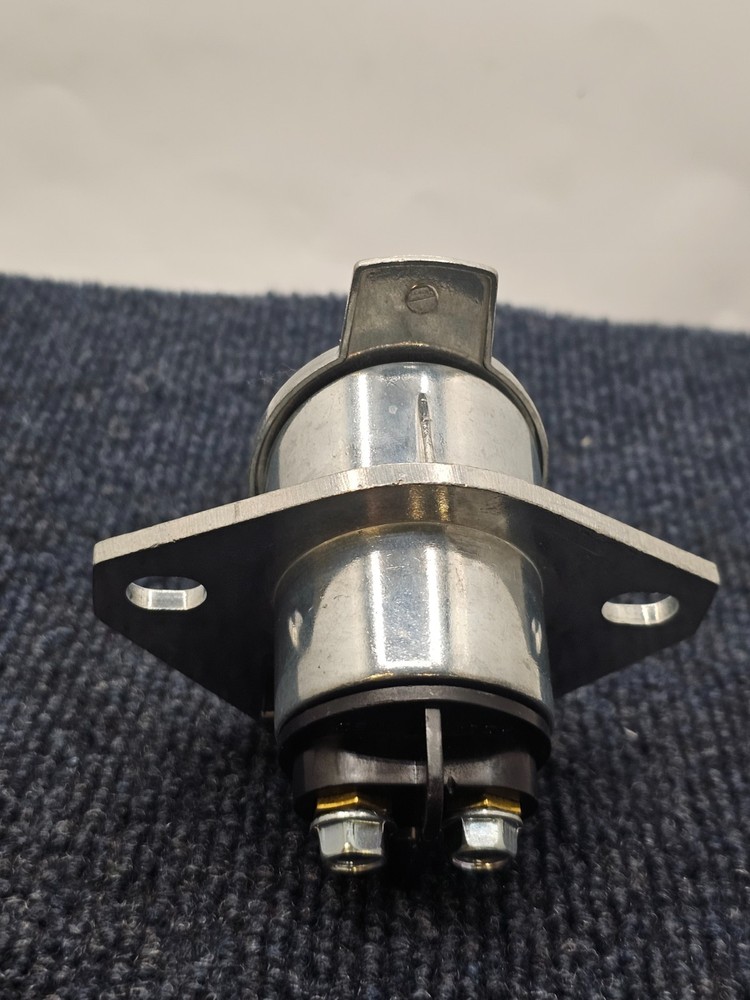 Dual Pole Socket Horizontal Pins Connector Steel