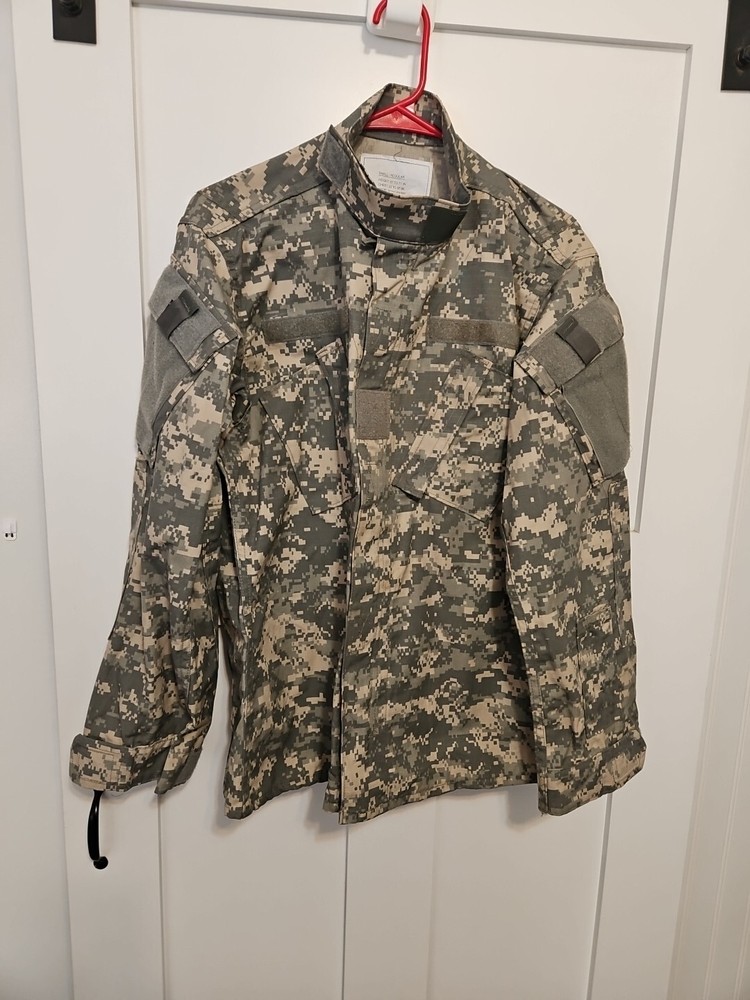 Army Combat Uniform Coat Mens Small Regular Digital Camo Read Description