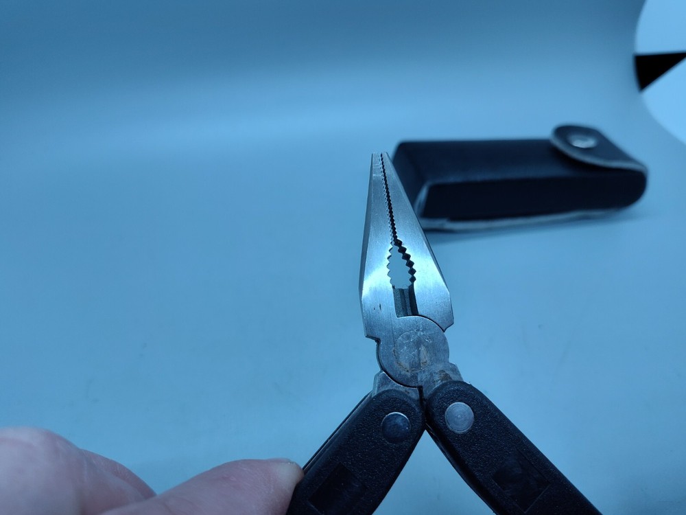 UNBRANDED MULTI TOOL KNIFE PLIERS FILE SCREWDRIVER w/ SHEATH