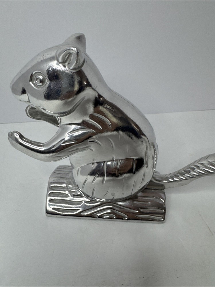 Nutty Squirrel Heavy Duty Cast Aluminum Nutcracker