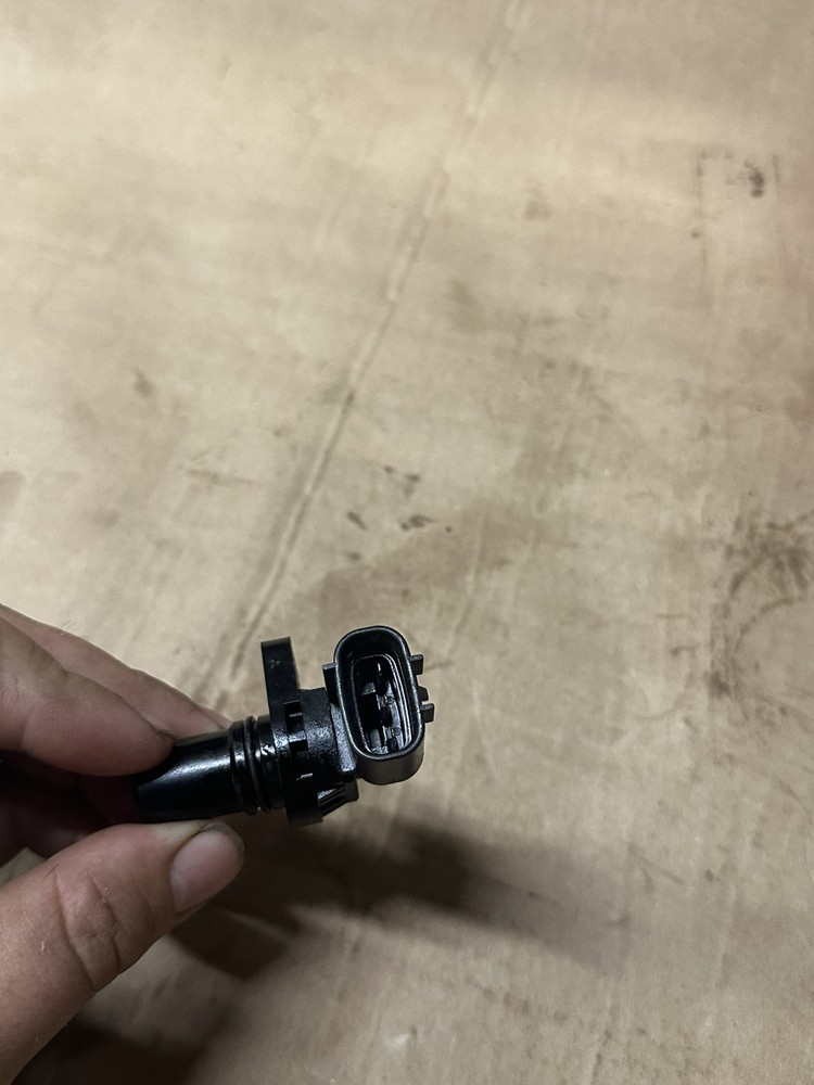 OEM SUZUKI CMP SENSOR PN# 33220-76G02 (B-150-2)