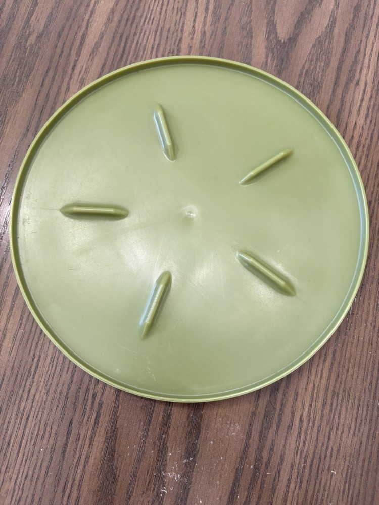 Vintage Rubbermaid Green Avocado 9.25”  Lazy Susan JB1-2443