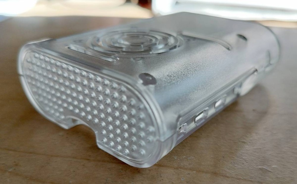 New Raspberry Pi 4 Transparent Case with Fan and Hardware