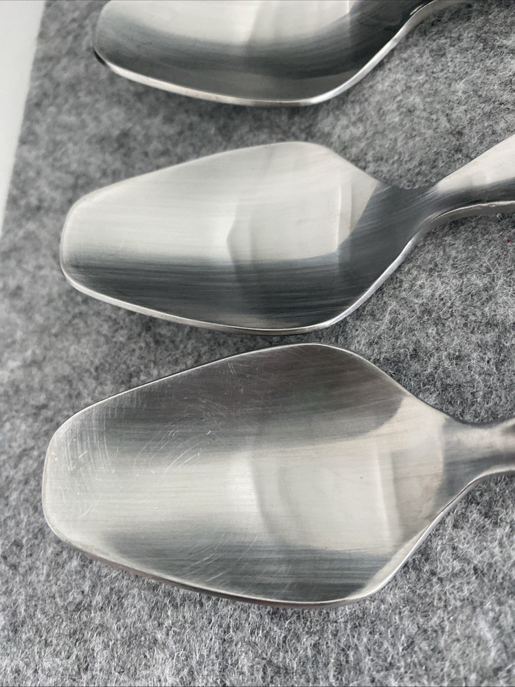 4 Retroneu 18/10 Stainless SILHOUETTE Flatware Dinner Spoon Flatware