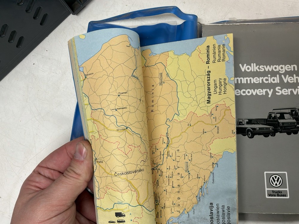 Vintage 1985 VAG Service book & Folder