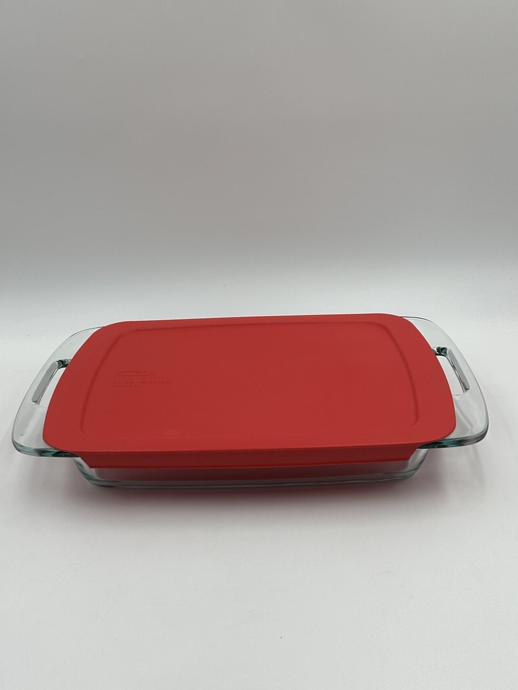 Pyrex Baking Glass Dish 9x13 3 Quart With Red Lid Handles C-233 USA Rectangular