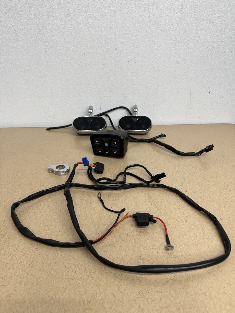 Metrix Audio Universal Amplifier Speaker Set