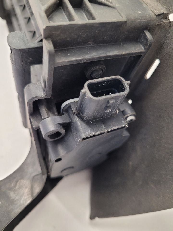 2018 - 2024 Nissan Murano Air Shutter