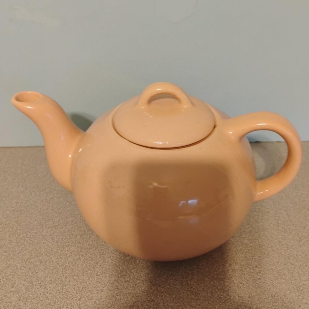 Himark Taiwan Pink Vintage Teapot