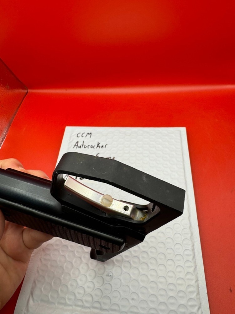 CCM Autococker Swing Frame Black