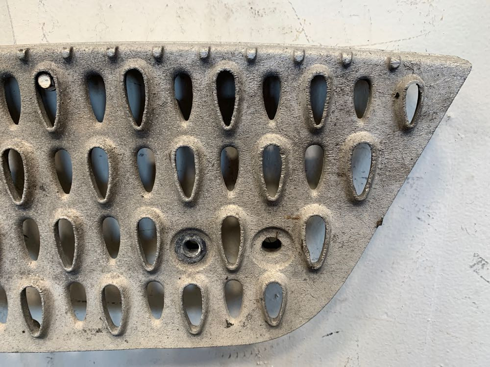 Kenworth Step A821083 (723-10519)