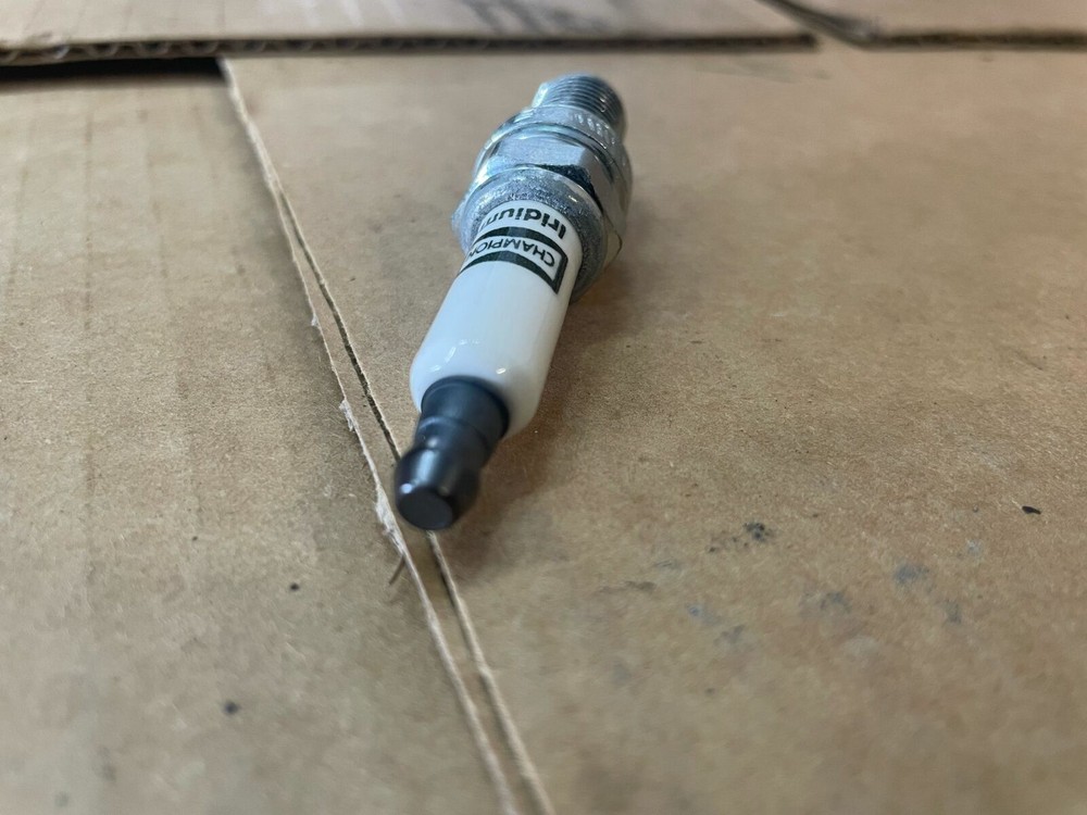 4 pc Champion 9701 Iridium Spark Plugs