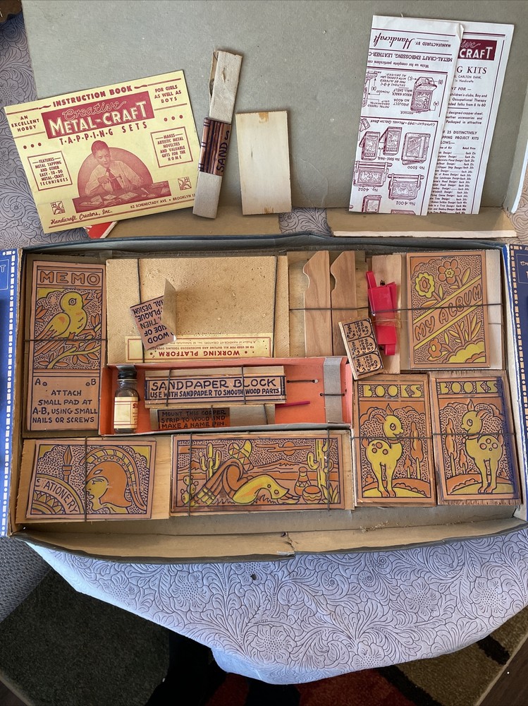 VINTAGE CREATIVE METAL CRAFT TAPPING SET